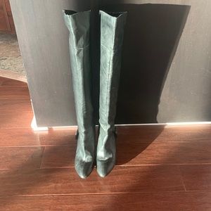 Guess Over the Knee Black Boots. NWOT